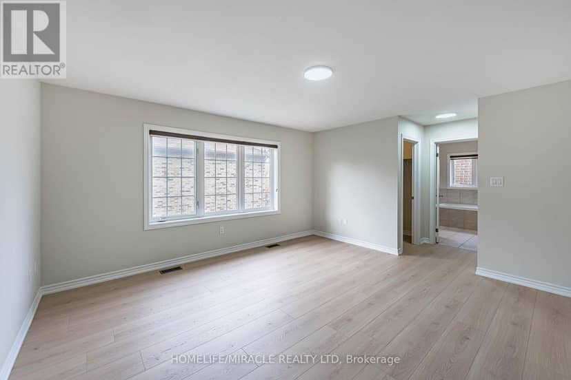 372 Remembrance Road — photo 21 of 40
