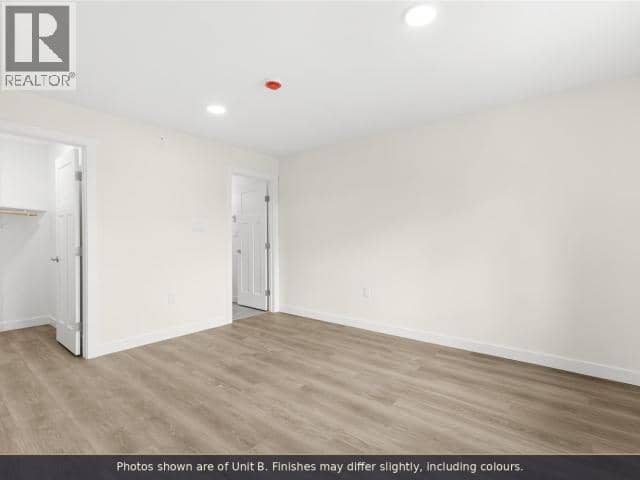 2-10 Flora Avenue — photo 16 of 20