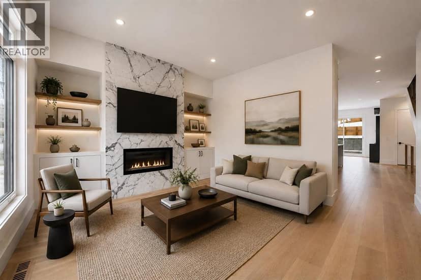 1907 28 Avenue SW, Calgary, photo 2
