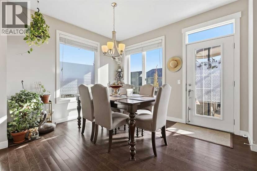 19 Mount Rae Heights — photo 18 of 40