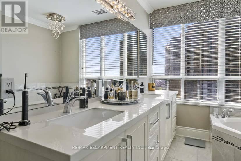2706 - 35 Kingsbridge Garden Circle — photo 32 of 40
