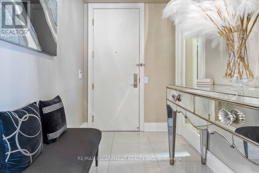 2706 - 35 Kingsbridge Garden Circle, Mississauga, photo 5