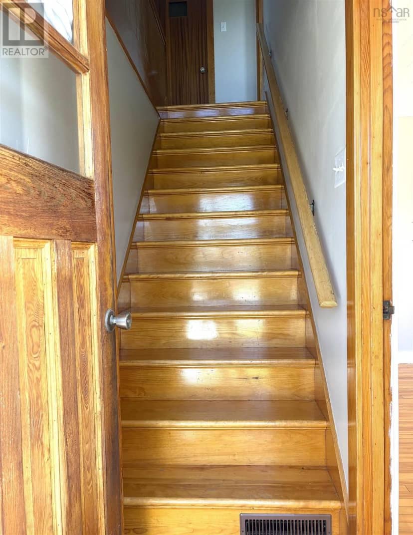 41 School Street — photo 2 of 24