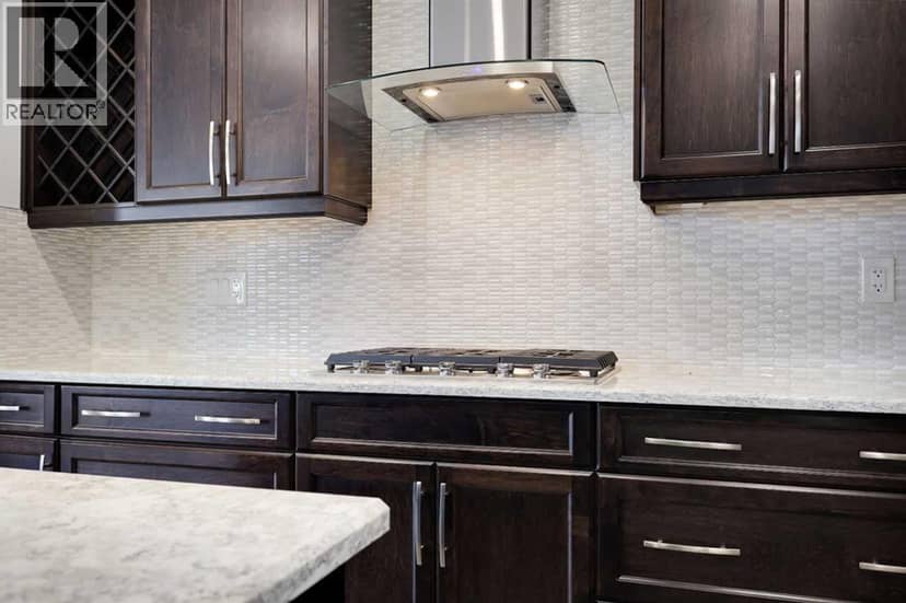 17 Yorkstone Way SW — photo 11 of 40