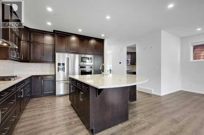 17 Yorkstone Way SW, Calgary, photo 8