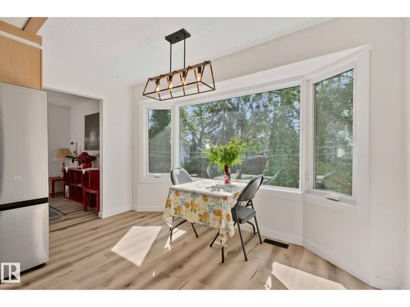 10619 35 AV NW — photo 15 of 40