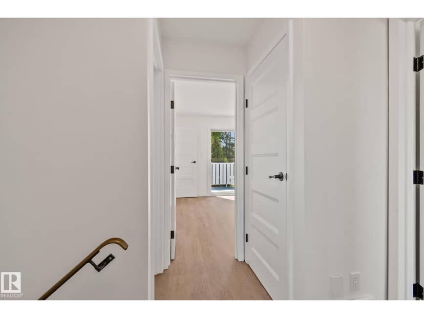 10619 35 AV NW — photo 28 of 40