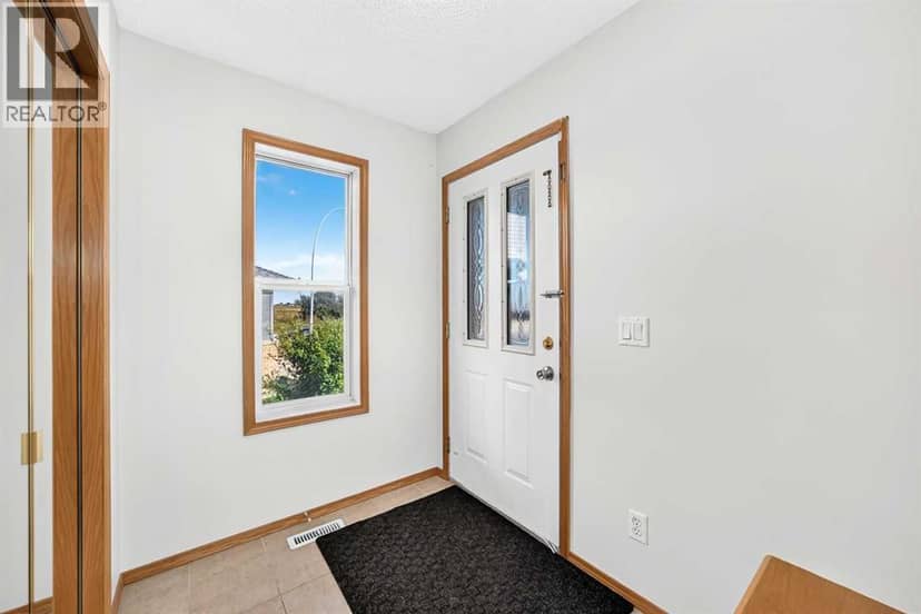 244 Los Alamos Place NE, Calgary, photo 2