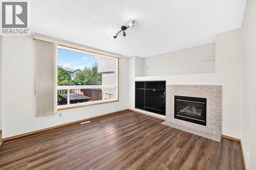 244 Los Alamos Place NE — photo 10 of 35