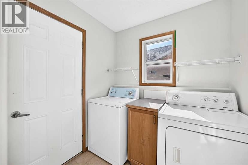 244 Los Alamos Place NE — photo 17 of 35