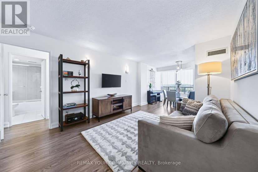 1011 - 8501 Bayview Avenue — photo 12 of 40