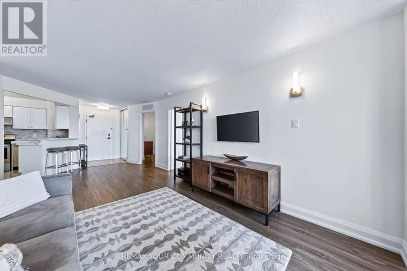 1011 - 8501 Bayview Avenue — photo 17 of 40