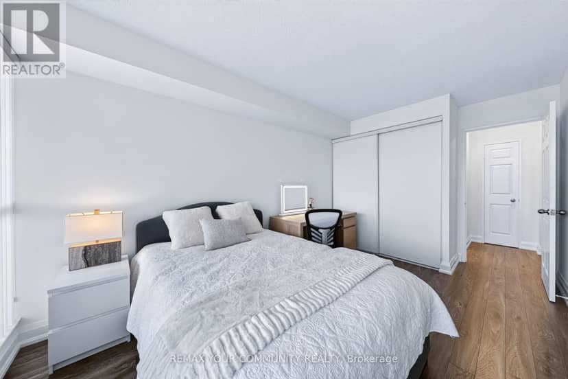 1011 - 8501 Bayview Avenue — photo 23 of 40