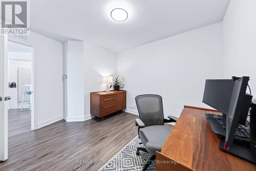 1011 - 8501 Bayview Avenue — photo 26 of 40