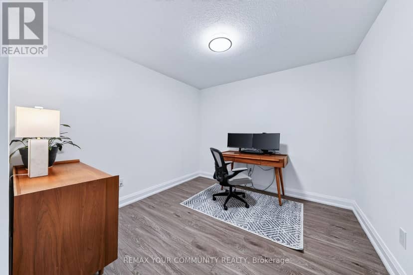 1011 - 8501 Bayview Avenue — photo 25 of 40