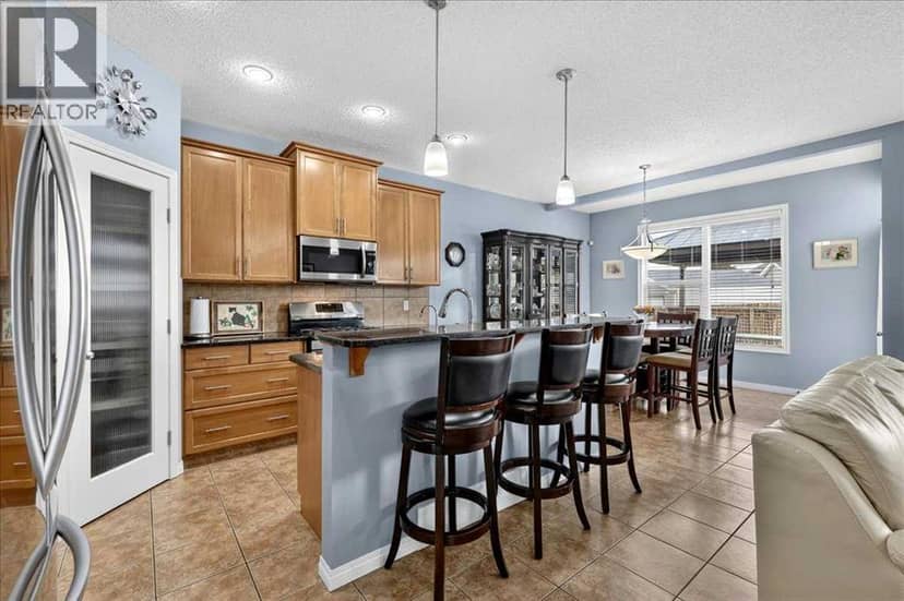 18 Copperstone Drive SE — photo 9 of 40