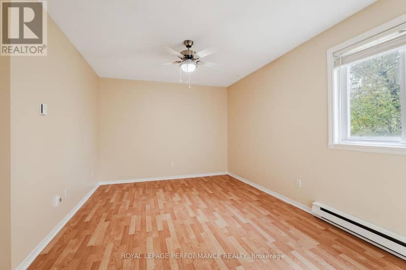 210 - 220 Kenyon Street — photo 14 of 40