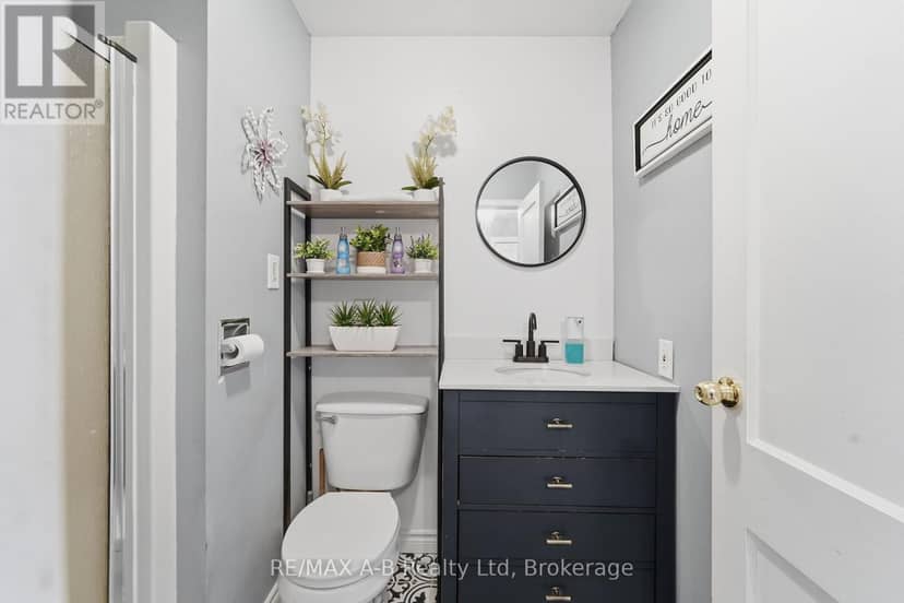 77 Gidley Street E — photo 29 of 40
