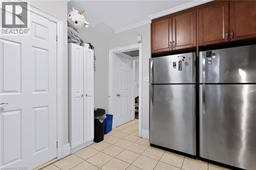 27 FORSYTH Avenue S, Hamilton, photo 7