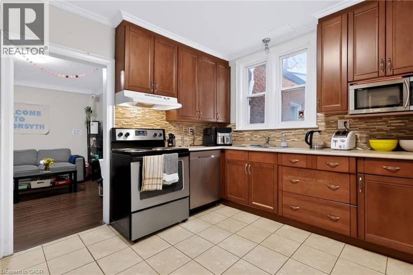 27 FORSYTH Avenue S, Hamilton, photo 5