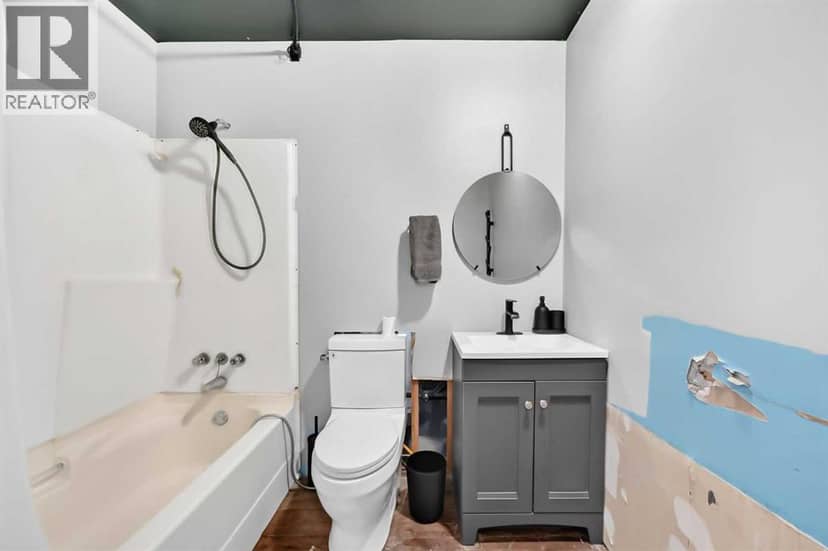 1901 22 Avenue — photo 16 of 35