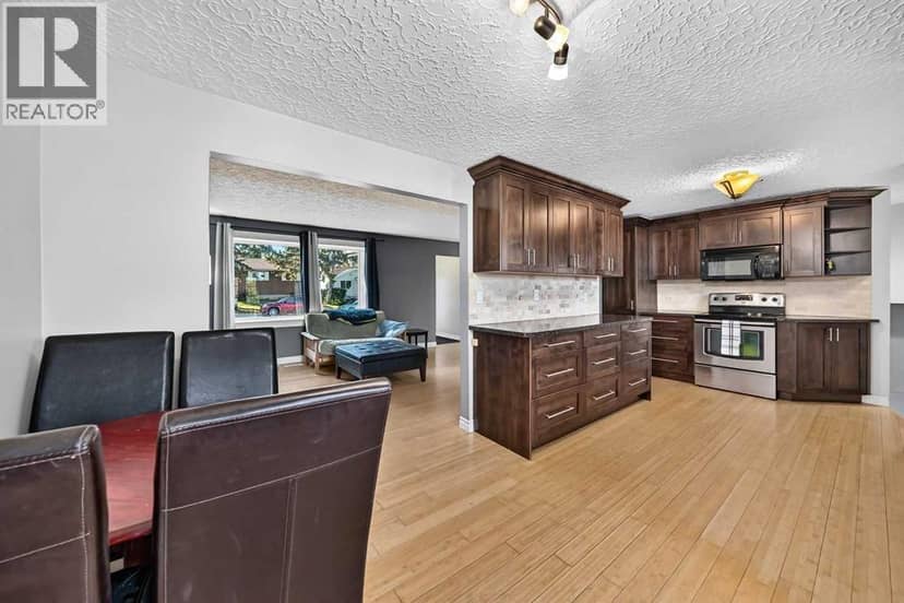 5020 46 Street, Innisfail, photo 8