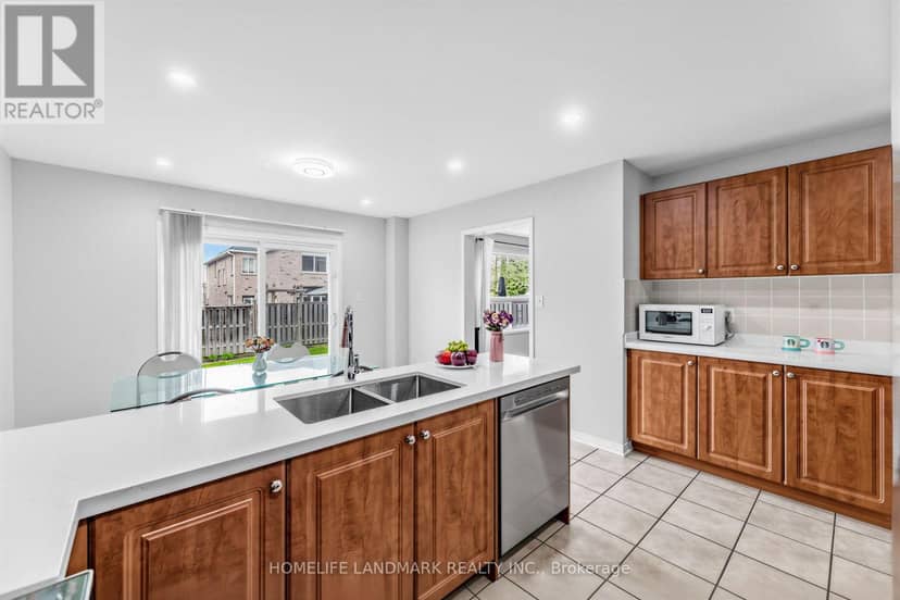 86 Laurier Avenue — photo 11 of 37