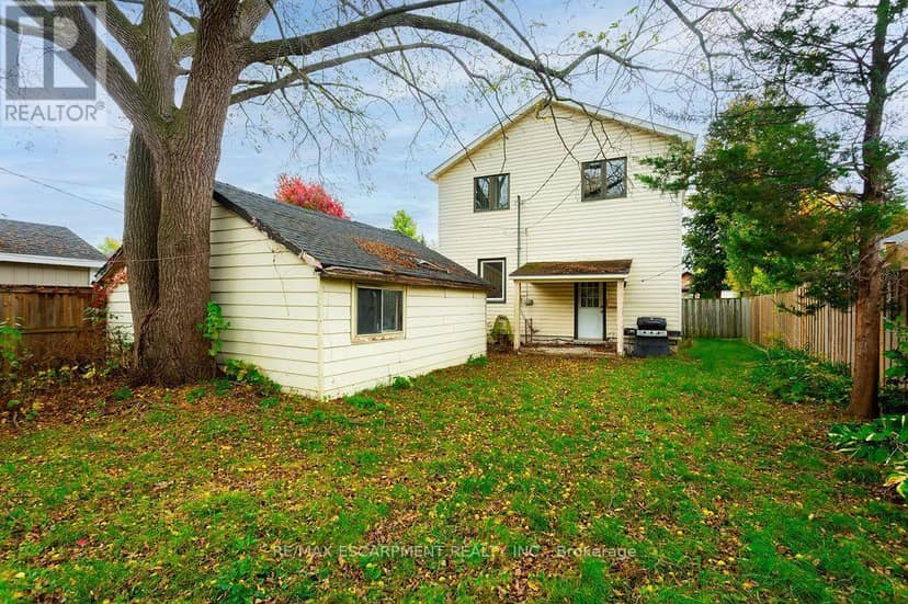 1353 Birch Avenue — photo 17 of 19