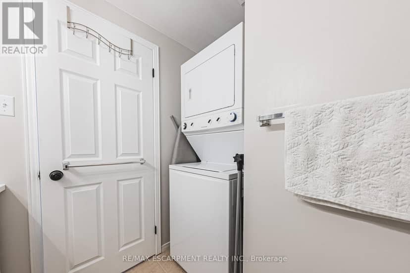 103 - 180 Limeridge Road W — photo 15 of 24