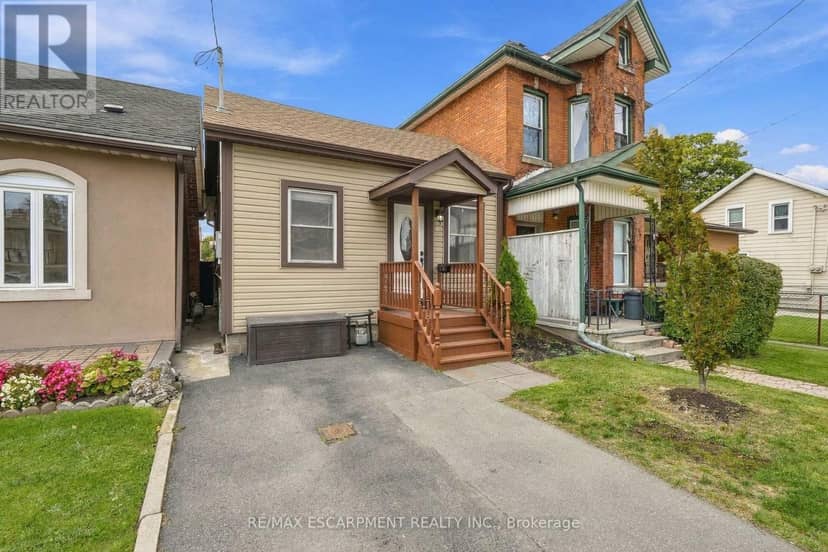 57 Tisdale Street N, Hamilton, photo 2