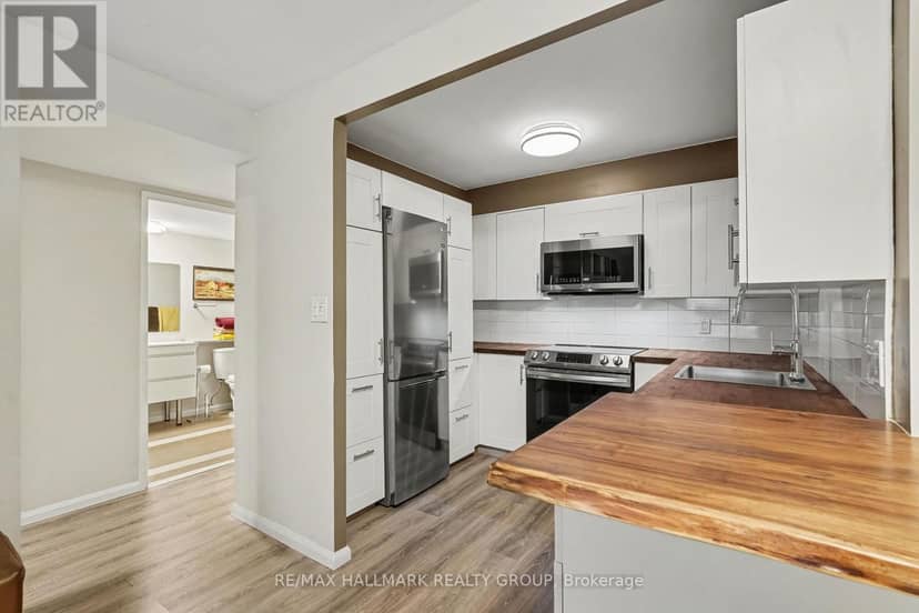 403 - 475 Laurier Avenue W — photo 13 of 22