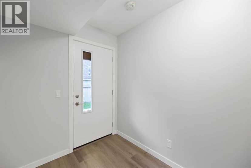 411, 301 Redstone Boulevard NE — photo 11 of 40