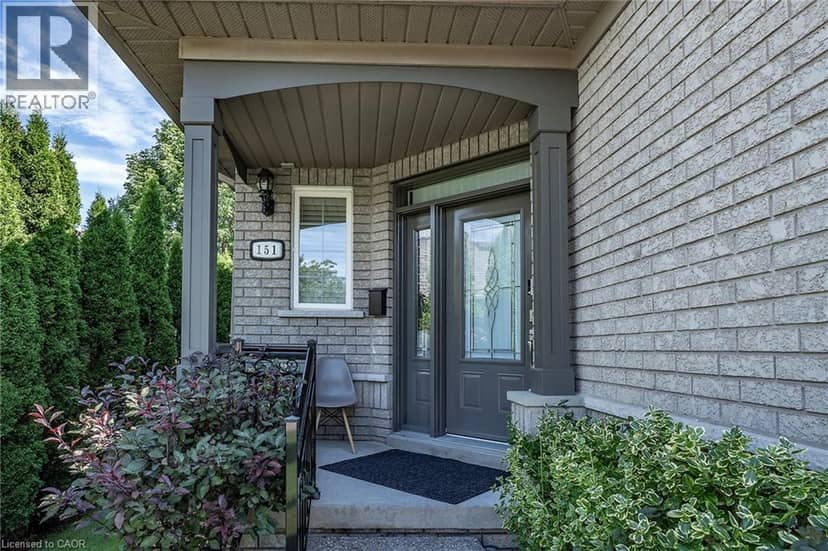 151 MOORE Crescent, Ancaster, photo 3