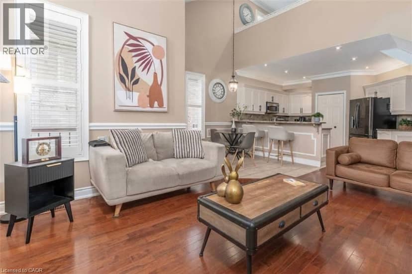 151 MOORE Crescent — photo 9 of 40