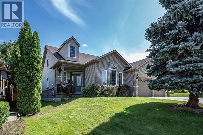 151 MOORE Crescent — photo 39 of 40
