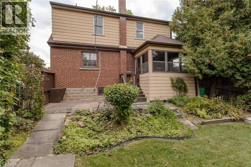 2104 EMERALD Crescent, Burlington, photo 5