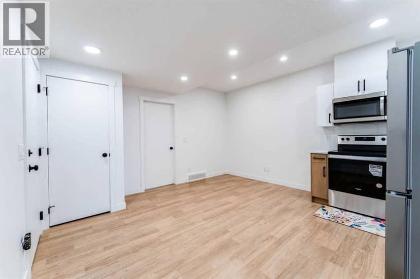 452 Tekarra Drive NW — photo 36 of 40