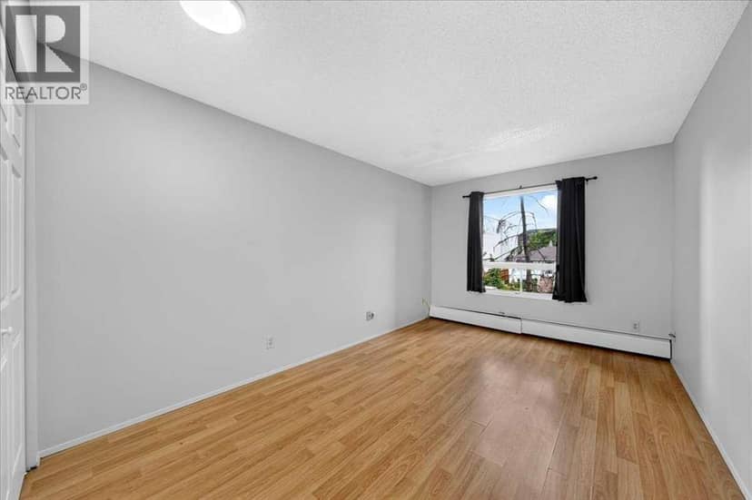 203, 1712 38 Street SE — photo 19 of 33