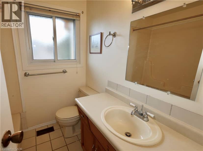 91 AVONWOOD Drive Unit# 34 — photo 16 of 23