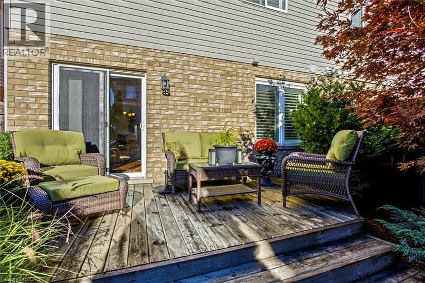 184 PELECH Crescent — photo 25 of 25