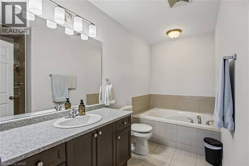184 PELECH Crescent — photo 17 of 25
