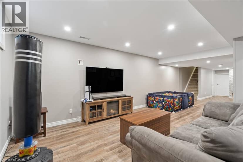 569 STARWOOD Drive — photo 30 of 40