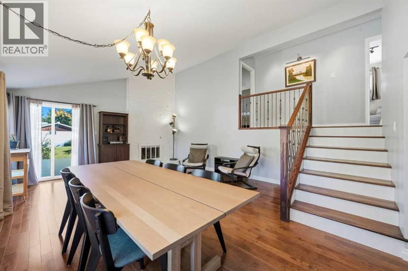 2445 Cherokee Drive NW — photo 11 of 40