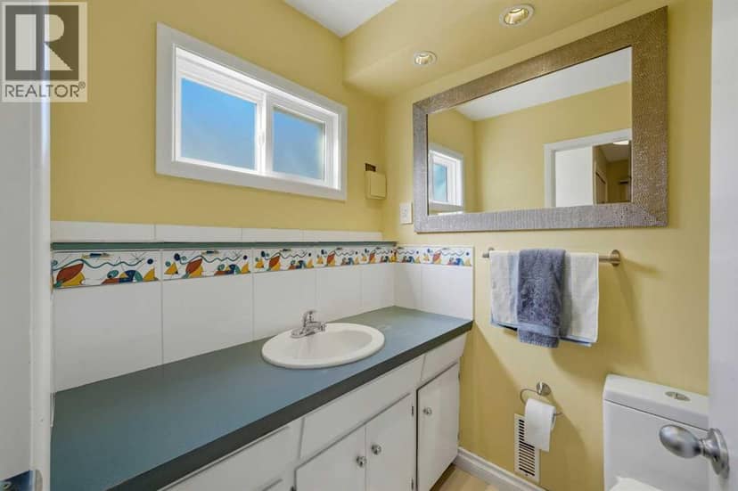 2445 Cherokee Drive NW — photo 29 of 40