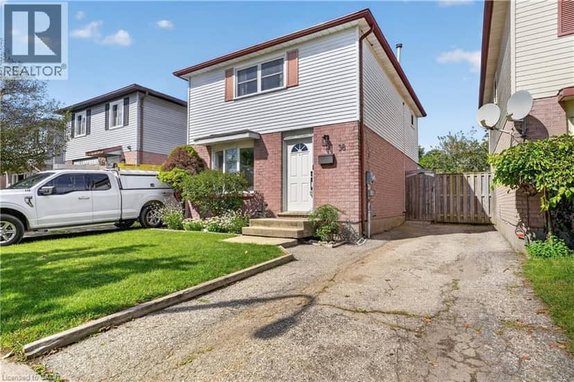 38 MEADOW WOODS Crescent — photo 1 of 40