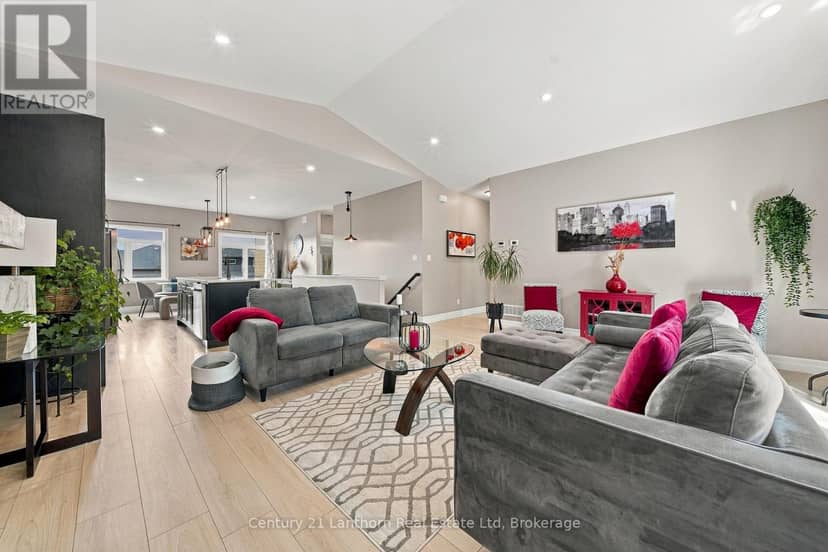 53 Meagan Lane — photo 13 of 40
