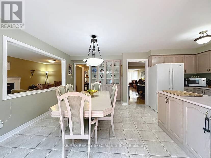 9 Siesta Court — photo 12 of 40