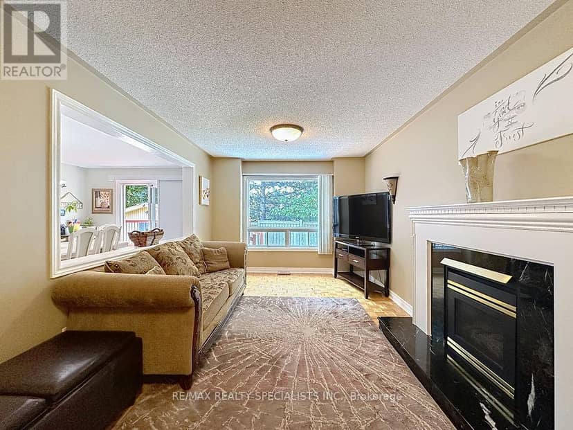 9 Siesta Court, Brampton, photo 6