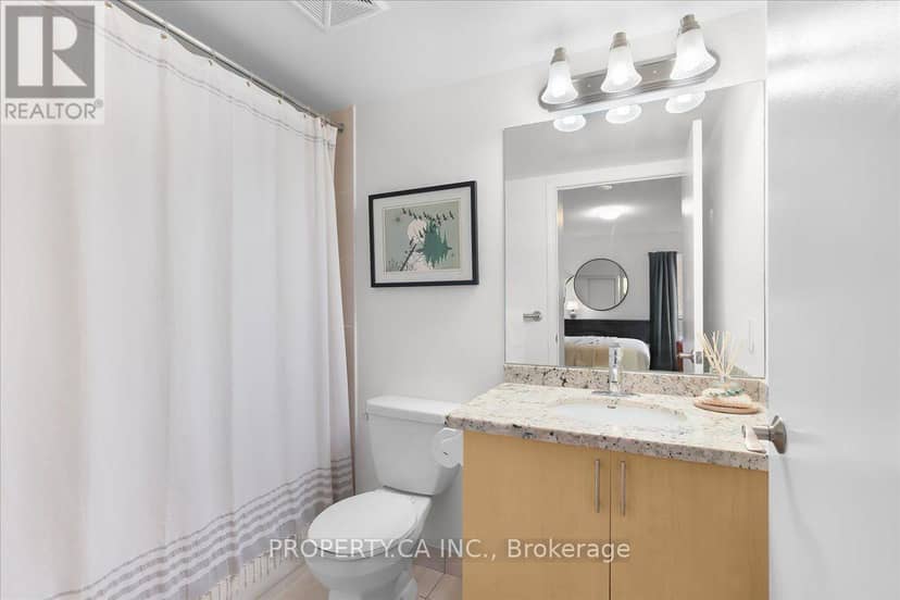 822 - 61 Heintzman Street — photo 15 of 28