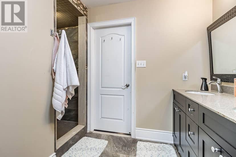 3562 Aquinas Avenue — photo 34 of 40